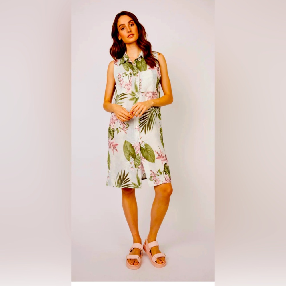 Sleeveless Tropical Print Shirt Dress in Mint Green
